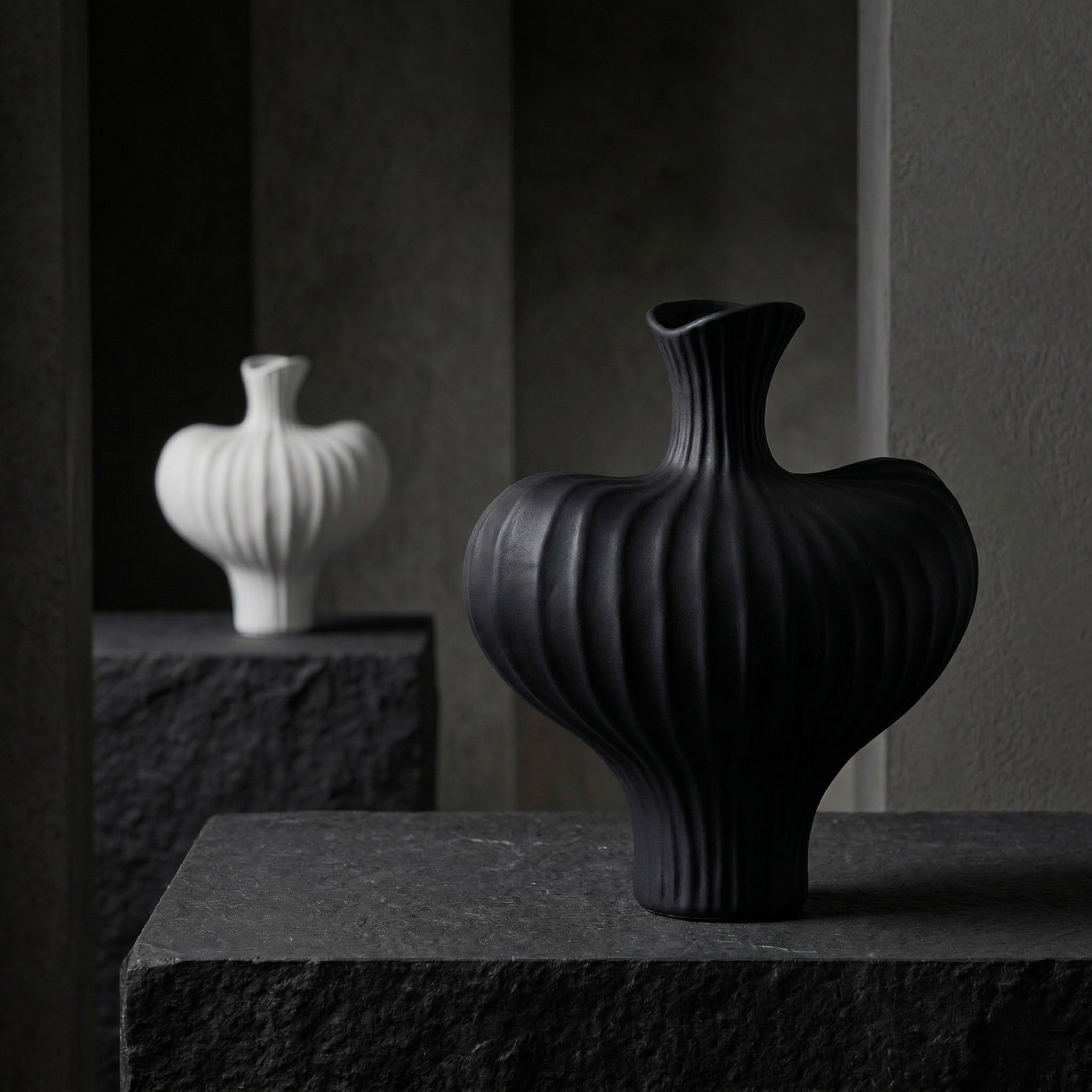 Vesper Noir & Ivory Vase