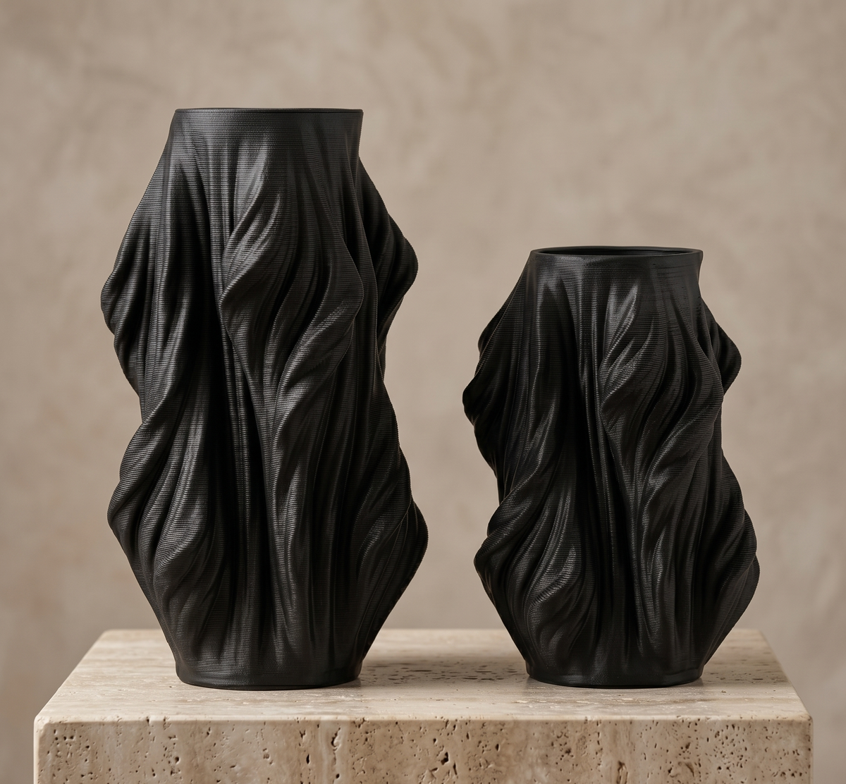 Twisted Silhouette Petit Vase-Black